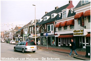 Het winkelhart van Huizum: De Schrans